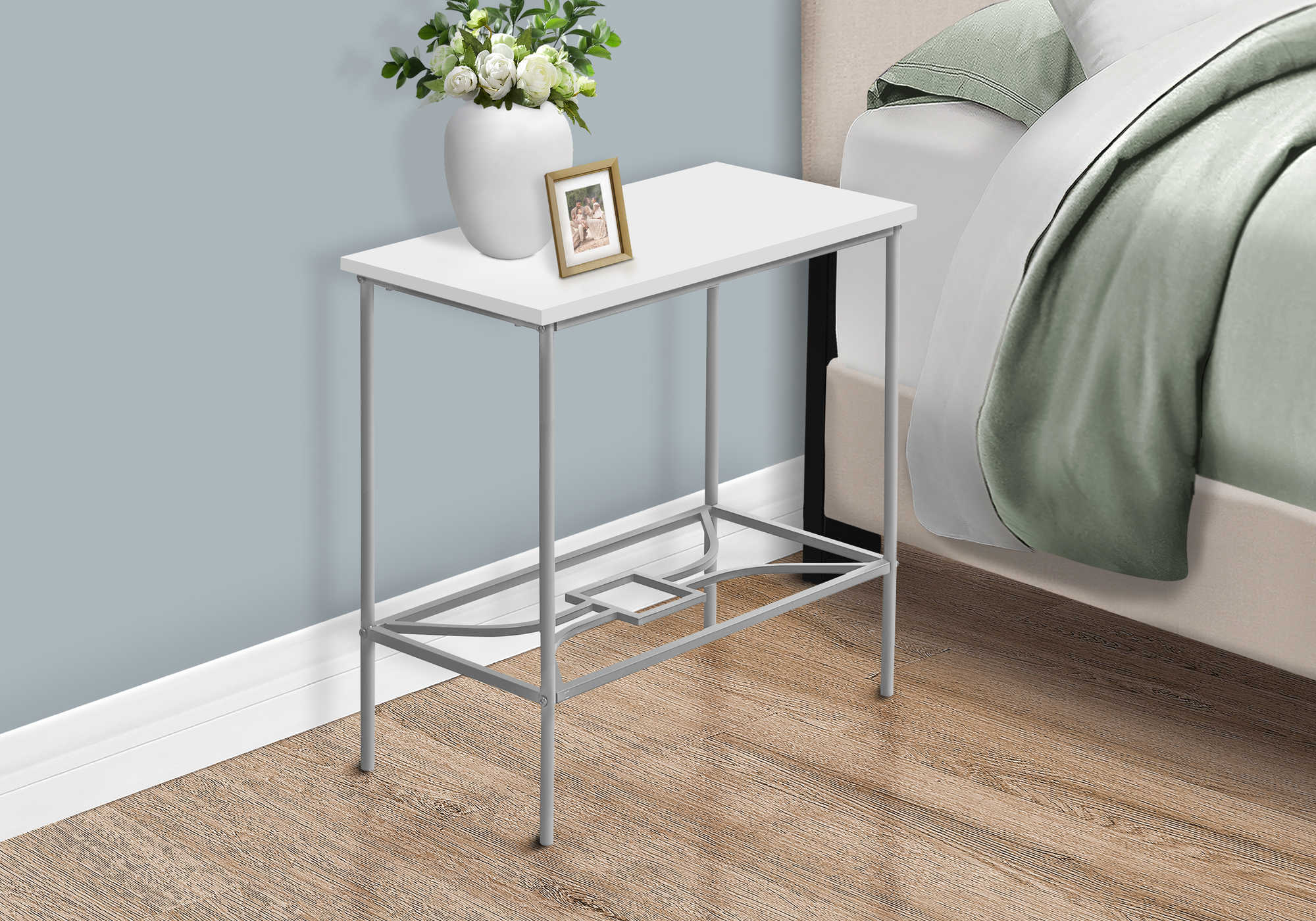 NIGHTSTAND - 22"H / WHITE / SILVER METAL