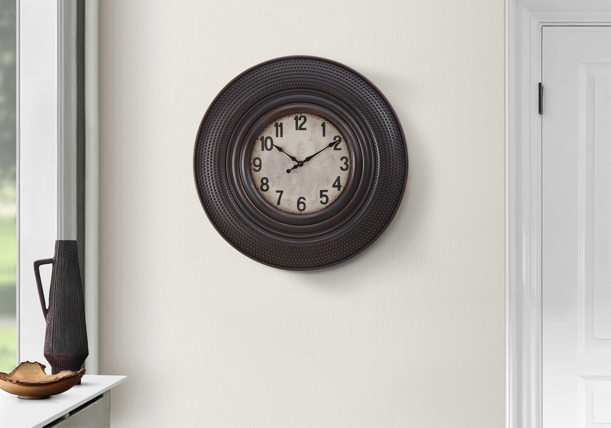 CLOCKS - 20"DIA / WALL CLOCK / ANTIQUE BROWN