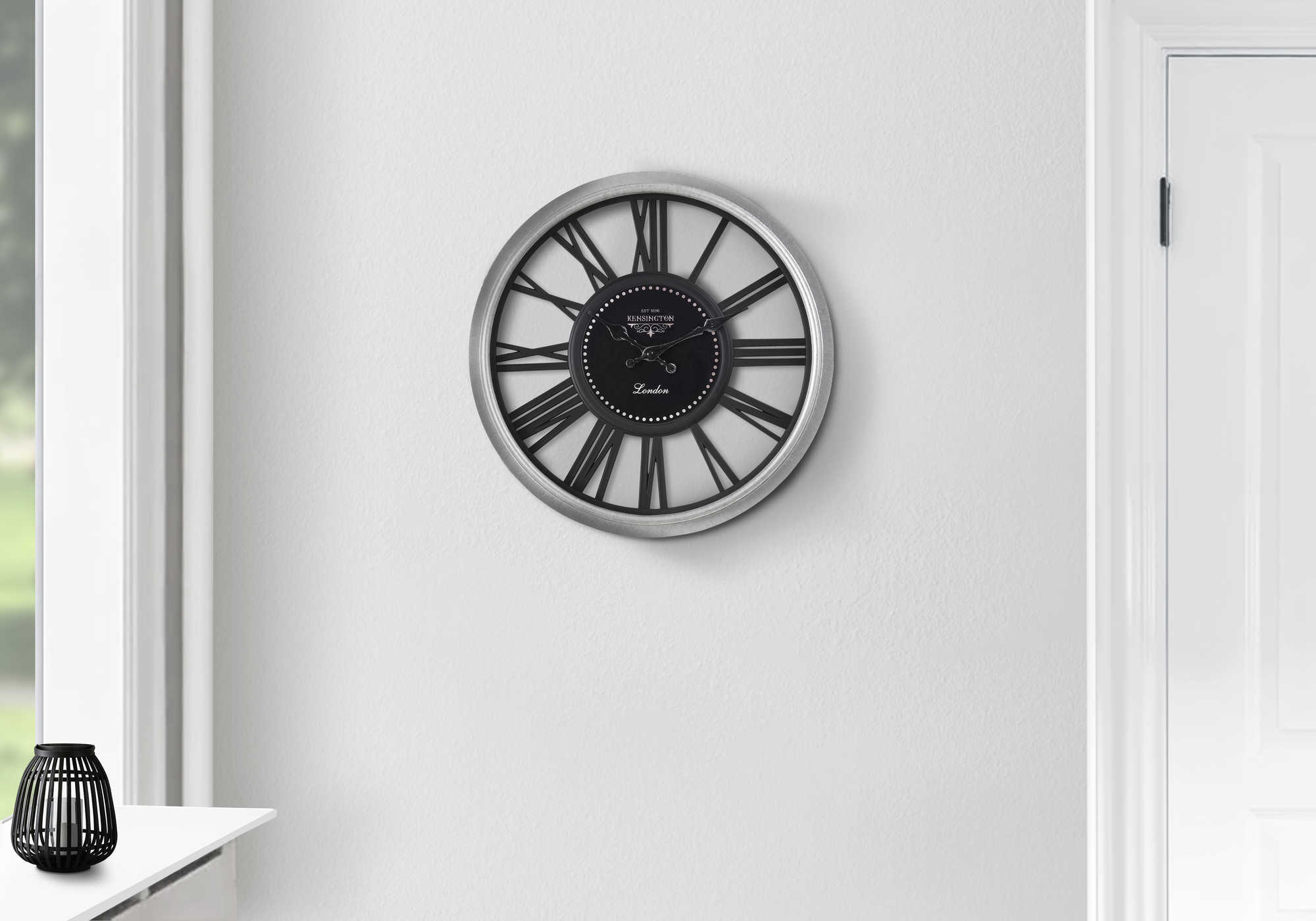 CLOCKS - 16"DIA / WALL CLOCK / BLACK / SILVER